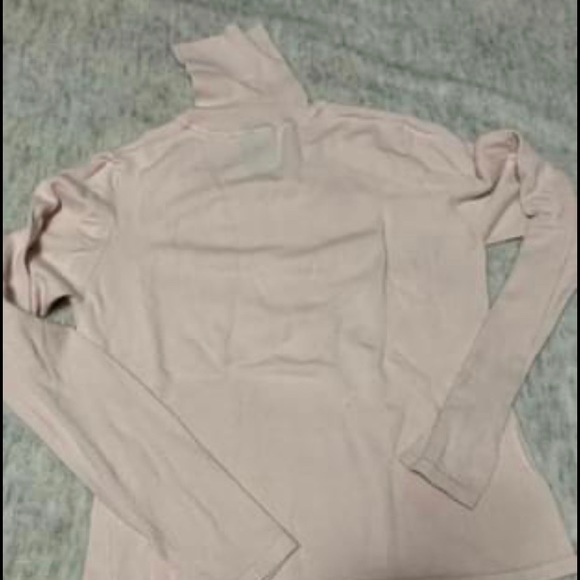 Turtle next sweaters - Picture 2 of 2